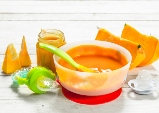Abóbora na introdução alimentar: Como oferecê-la de forma segura e saborosa 🎃
